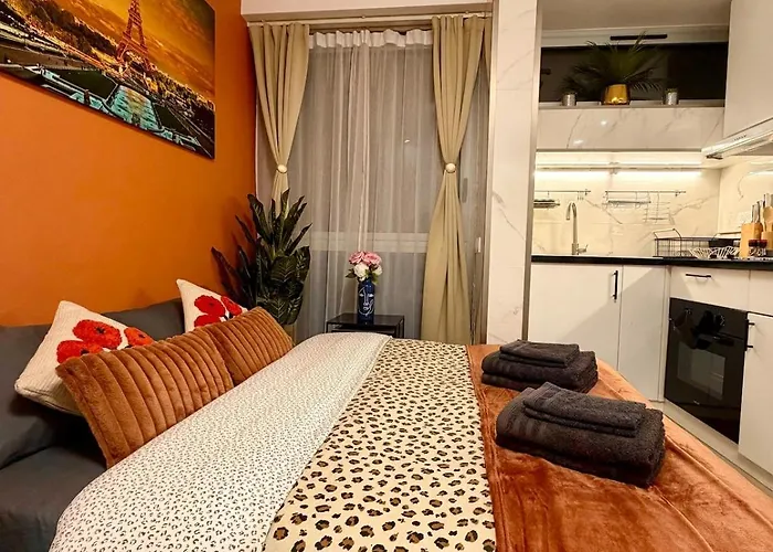 Stylish In Center Metro 6 Glaciere & M7 Les Gobelins *